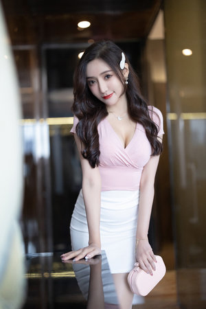 女大学生的沙龙市