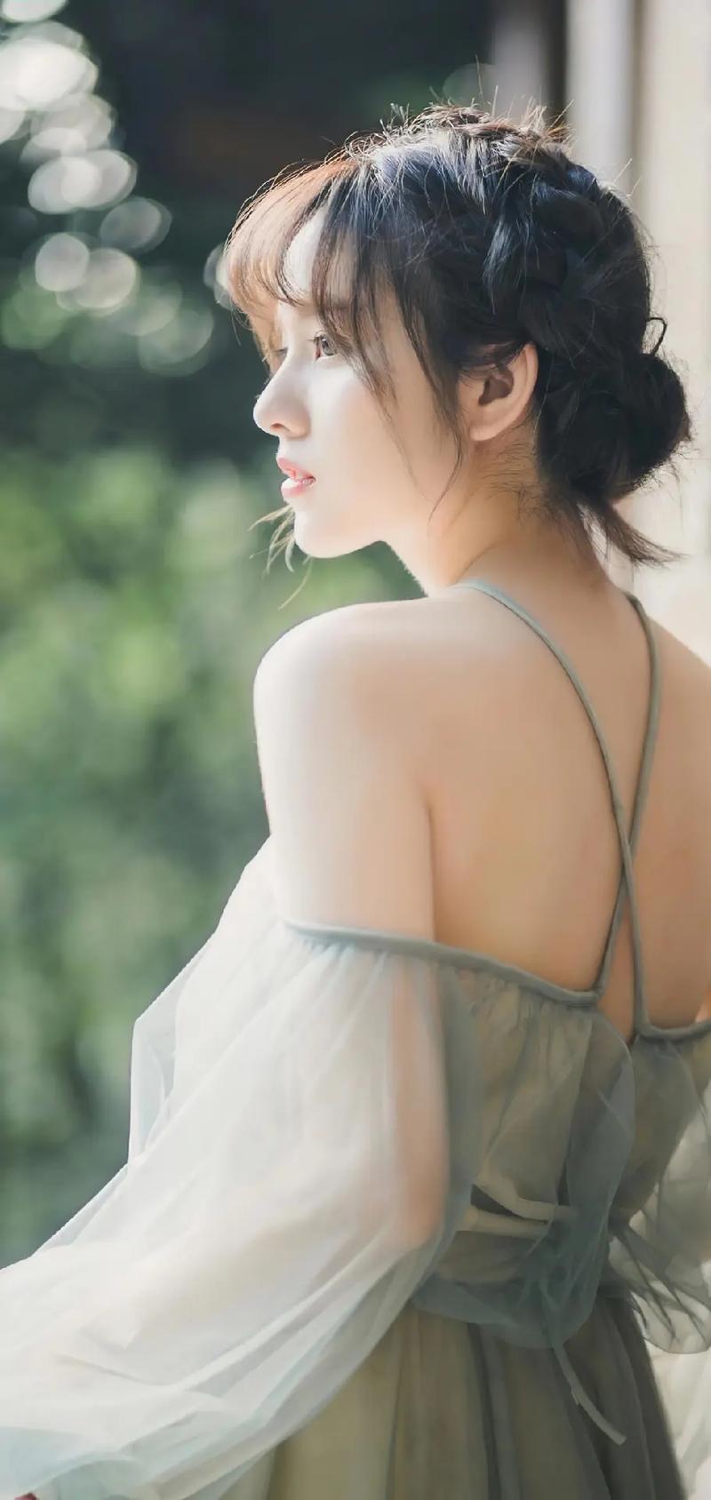 电车魔女