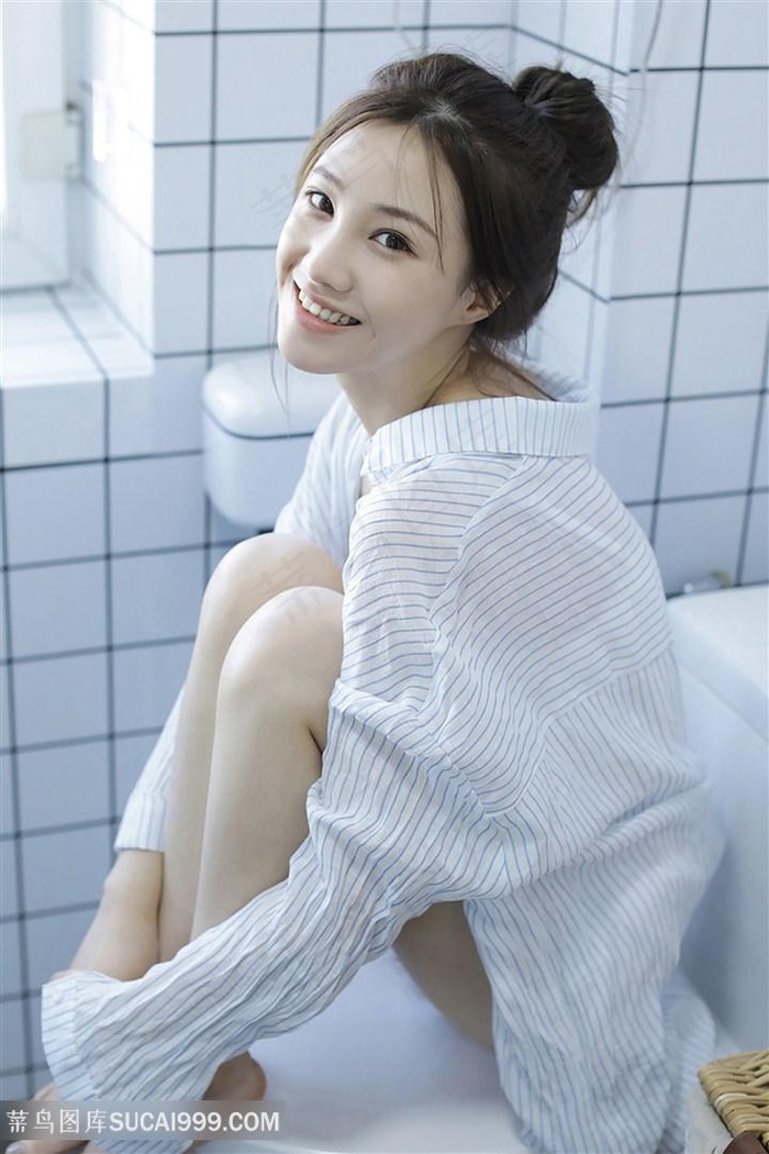 《军舰上的女兵》法国原声